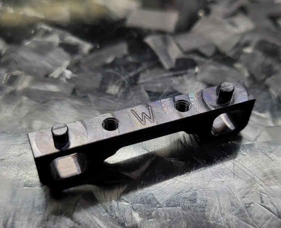 C4 Chassis Works Aluminum Upgraded Wide C Mount Block for Associated B7